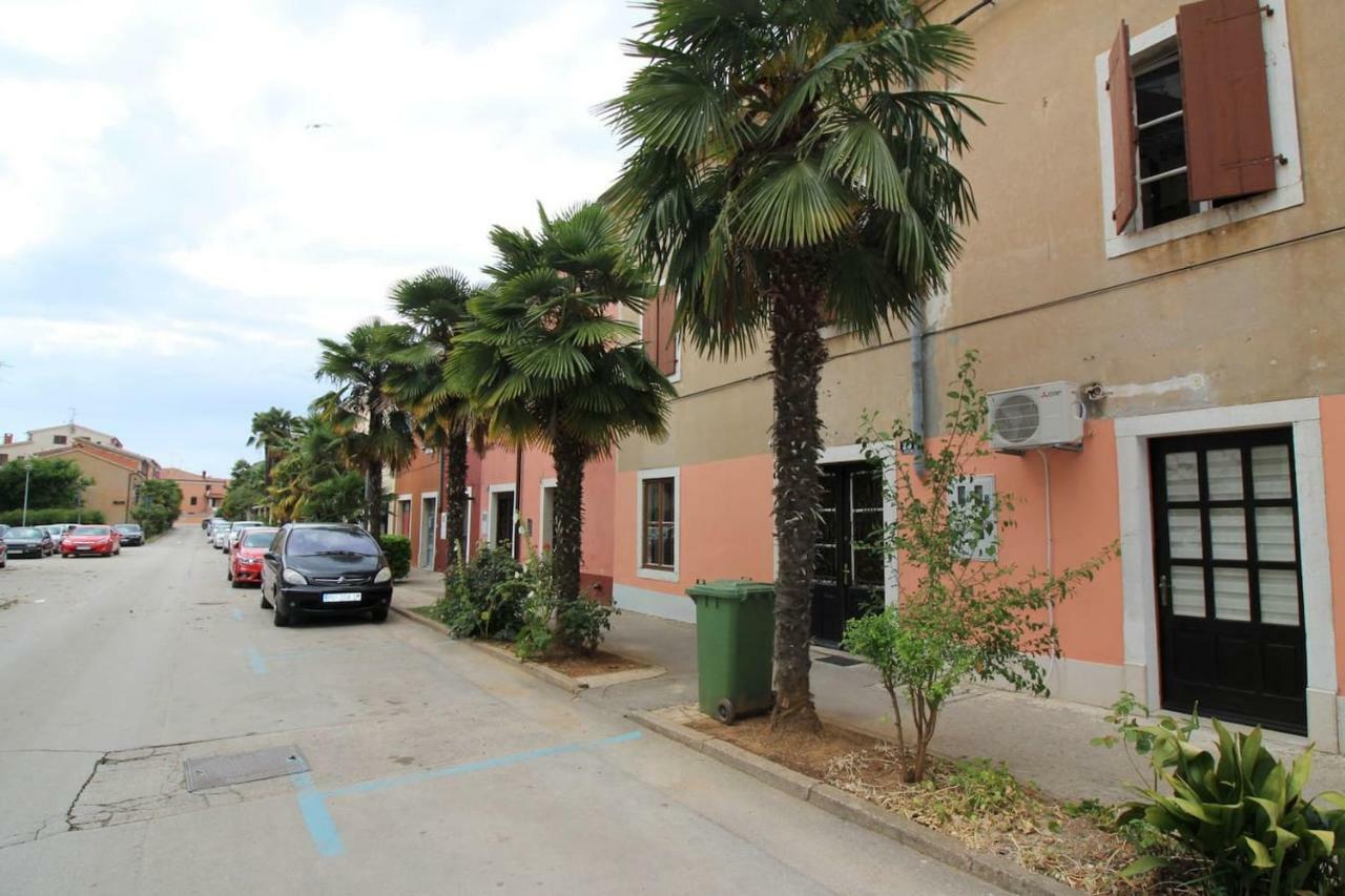 Apartment Noemi In City Center Poreč Zewnętrze zdjęcie