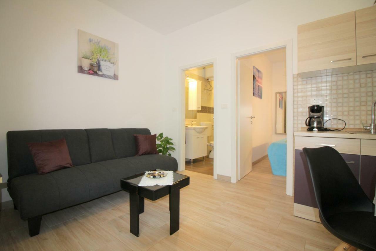 Apartment Noemi In City Center Poreč Zewnętrze zdjęcie